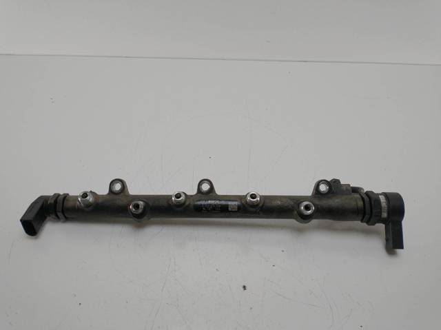 0445214030 BMW Rampa de combustible  en stock Gandía