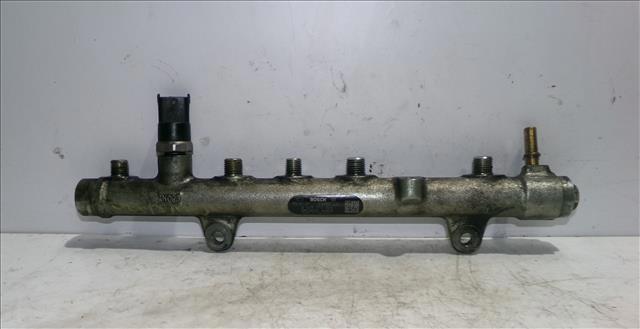 0445214065 RENAULT Rampa de combustible comprar Madrid