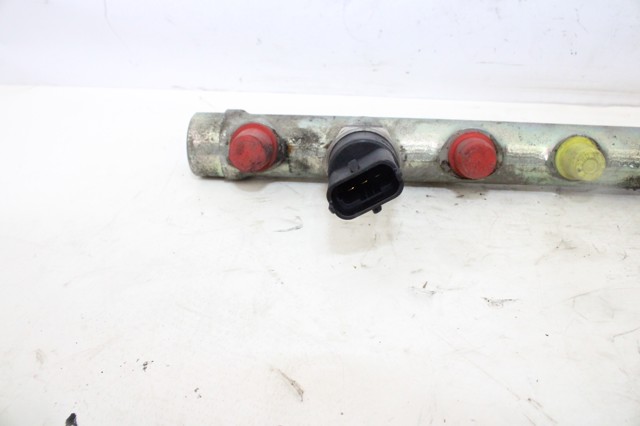 RENAULT 0445214065 Rampa de combustible comprar Tarragona