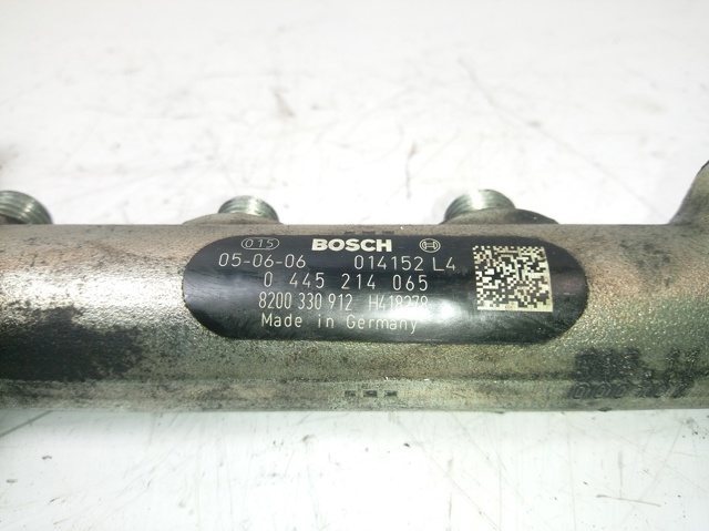 0445214065 RENAULT Rampa de combustible  en stock Gandía