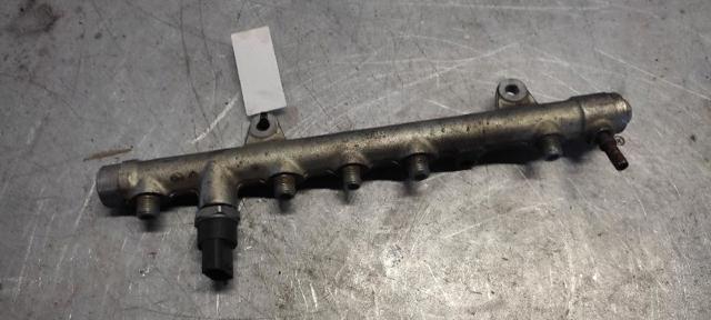 0445214065 RENAULT Rampa de combustible  en stock Huelva