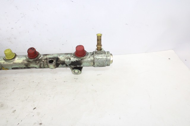 RENAULT 0445214065 Rampa de combustible comprar Tarragona