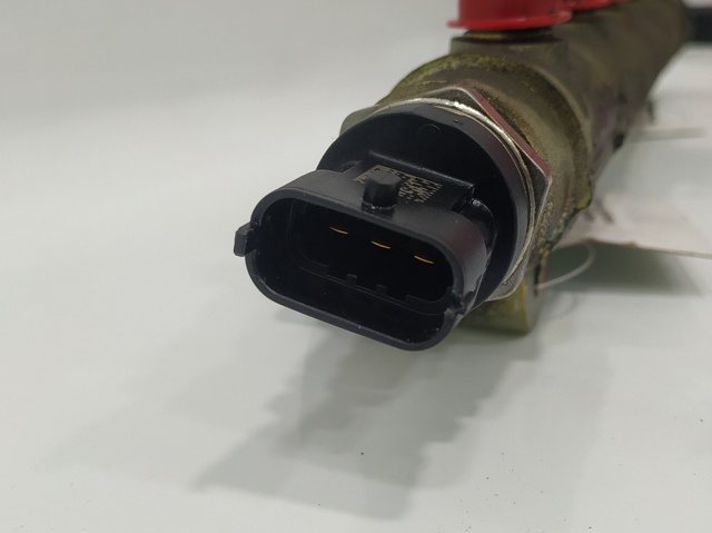 HYUNDAI 0445214085 Rampa de combustible  comprar en Ponferrada