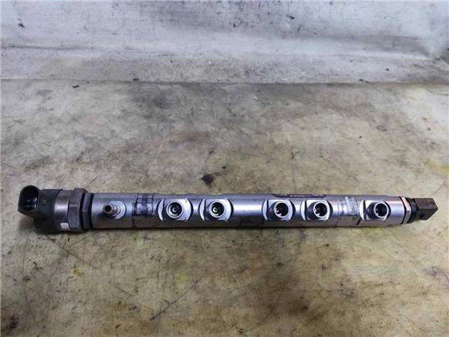 0445214182 BMW Rampa de combustible  comprar en Oviedo
