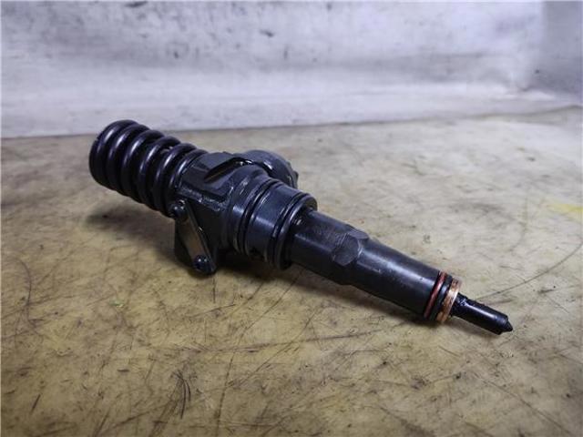 VAG 045130073T Inyector de combustible  disponible España