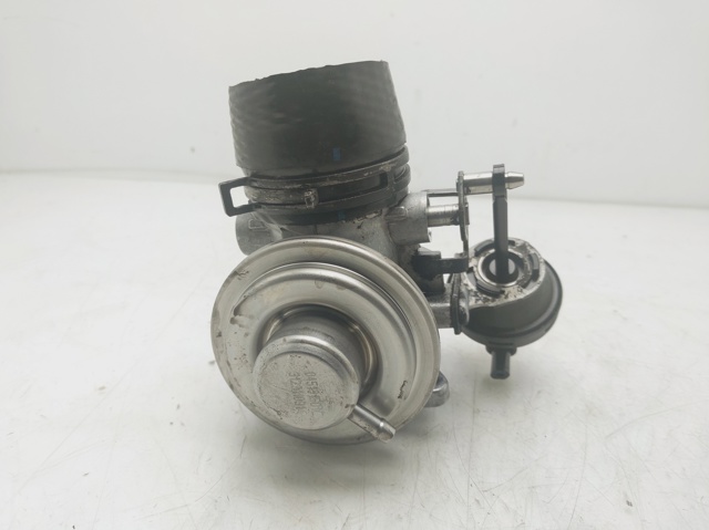 VAG 045131501C Válvula EGR  en stock Terrassa