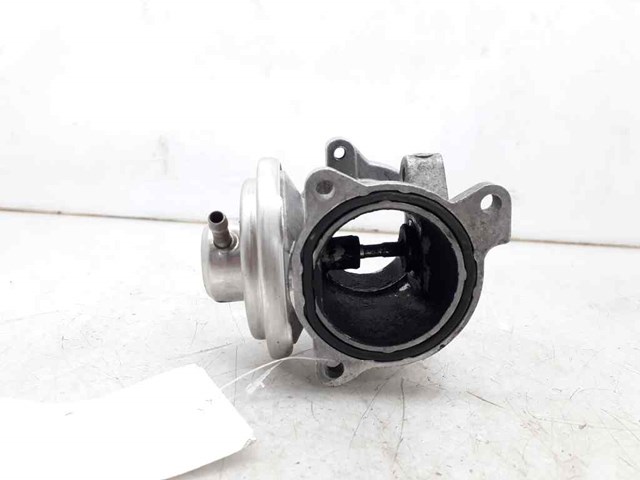 VAG 045131501F Válvula EGR de recirculación de gases  disponible Valladolid