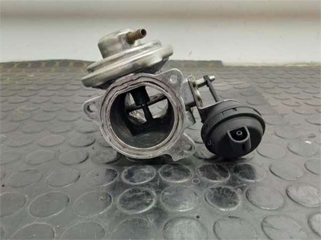 VAG 045131501L Válvula EGR de recirculación de gases  disponible Lugo