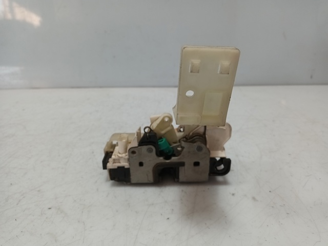 04589409AD Chrysler
