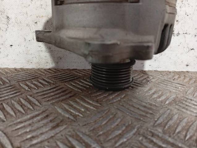 VAG 045903023 Alternador  en stock Terrassa