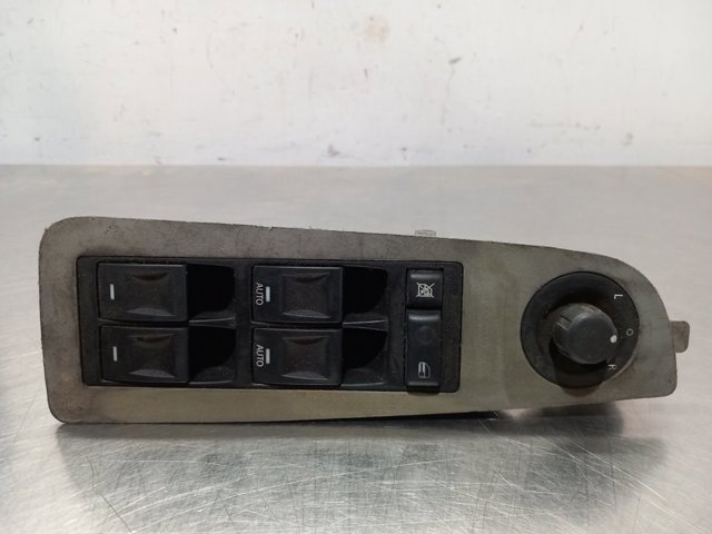 04602736AA CHRYSLER Interruptor de elevalunas delantera izquierda comprar Madrid