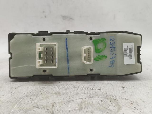 04602781AA Interruptor de elevalunas delantera izquierda comprar Almería