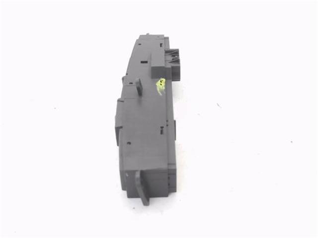 04685925AA CHRYSLER Bloque de botones de la consola central  en stock Córdoba