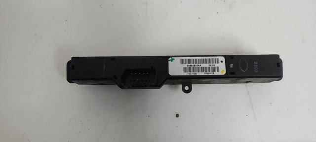 04685925AA CHRYSLER Bloque de botones de la consola central comprar Madrid