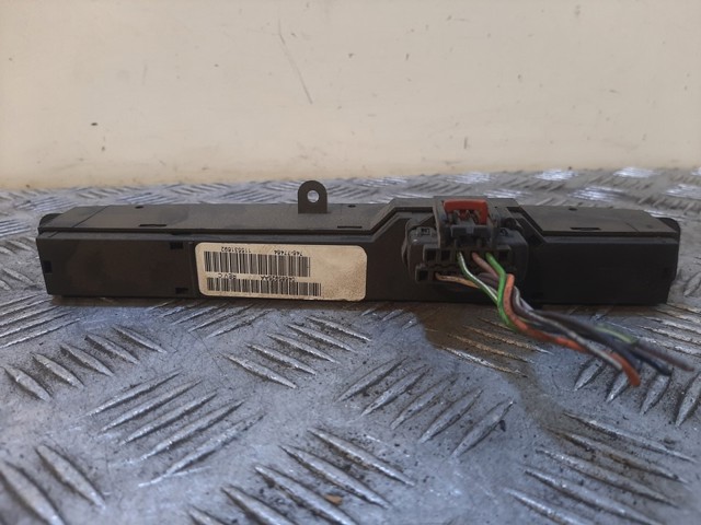 CHRYSLER 04685925AA Bloque de botones de la consola central  comprar en Albacete