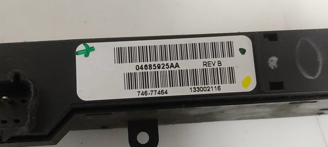 04685925AA CHRYSLER Bloque de botones de la consola central  comprar en Oviedo