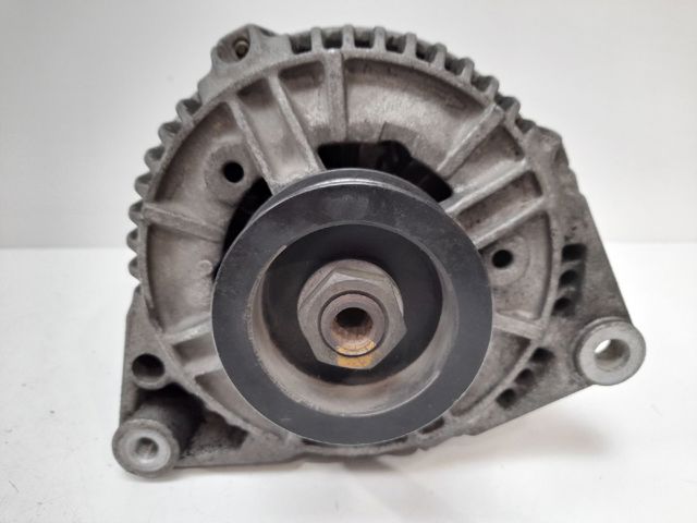 VAG 046903015F Alternador  disponible Valladolid