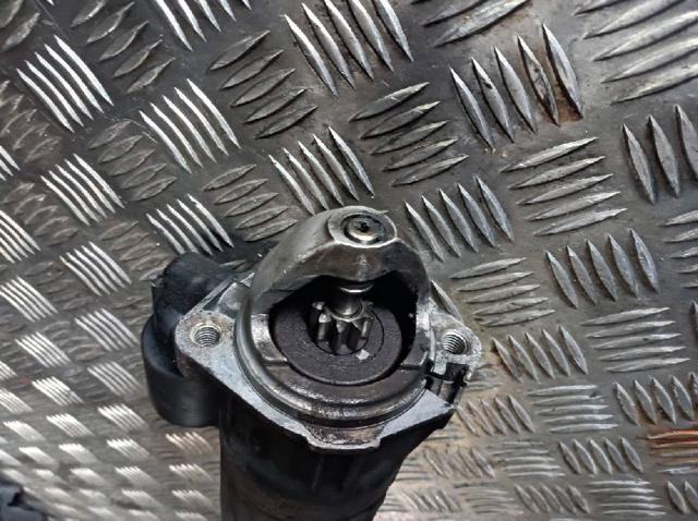 046911023B VAG Motor de arranque  comprar en Oviedo