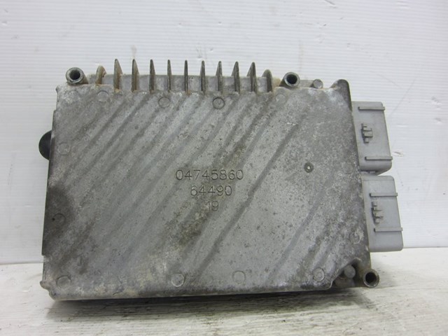 CHRYSLER 04745860 ECU  en stock Terrassa
