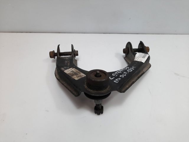 Brazo superior derecho de la suspensión delantera 04764408 CHRYSLER