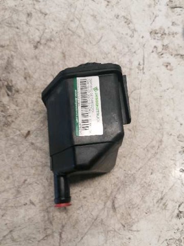 Depósito de bomba de dirección hidráulica Chrysler 300  (2005-2010)