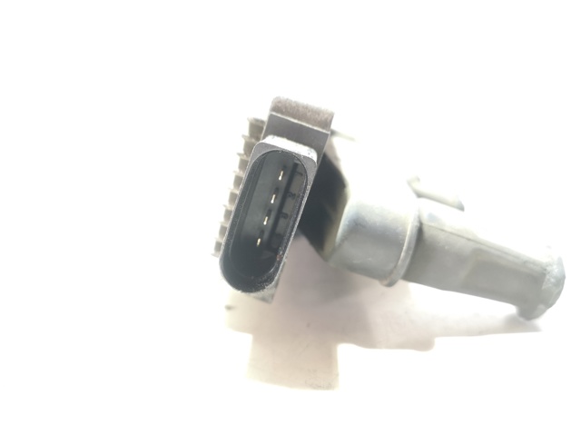 047905104A VAG Bobina  en stock Huelva
