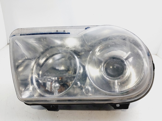 Comprar Faro derecho Chrysler 300   a bajo precio