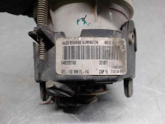 04805857AB CHRYSLER Faro antiniebla izquierdo y derecho  en stock Huelva