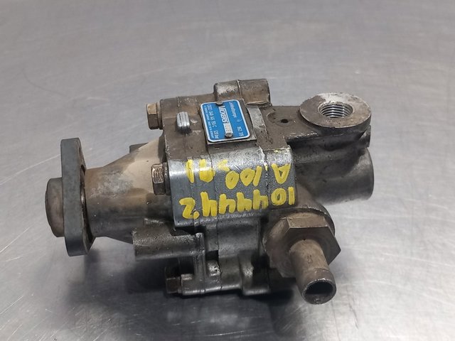 048145155C Bomba de dirección asistida  comprar en Reus