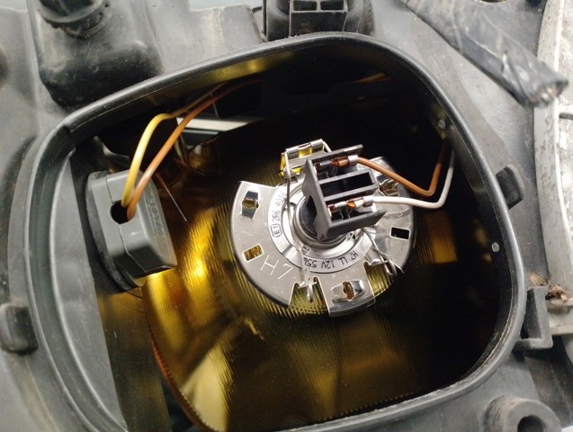 CHRYSLER 04857703AB Faro izquierdo  comprar en Ponferrada