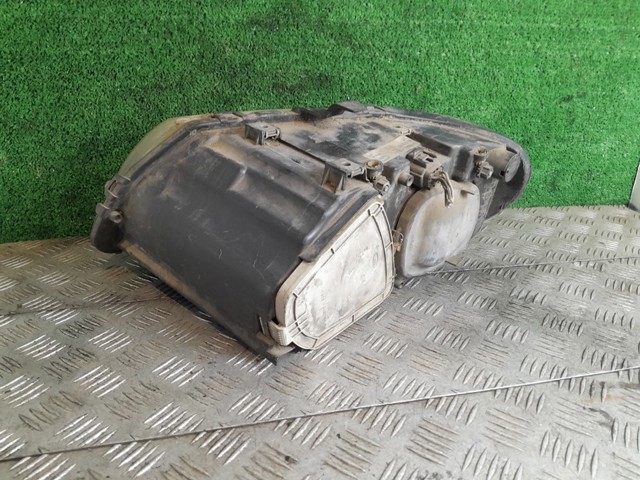 04857830AC CHRYSLER Faro derecho comprar Alcalá