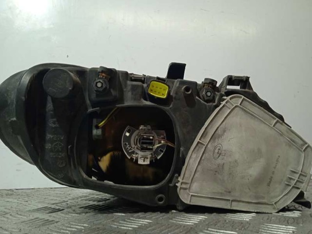 CHRYSLER 04857831AC Faro izquierdo  en stock Salamanca