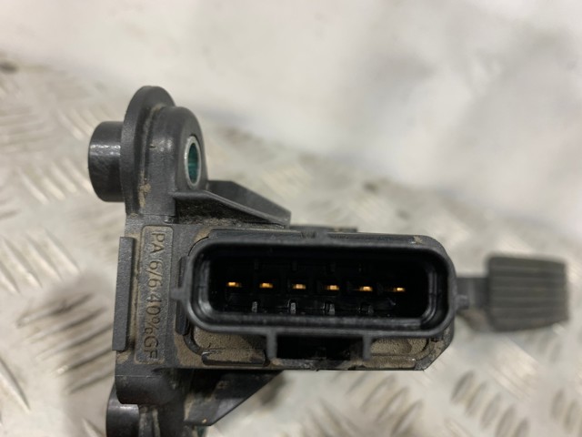 04891585AB CHRYSLER Pedal del acelerador  en stock Córdoba