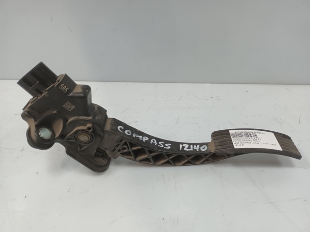 04891585AB CHRYSLER Pedal del acelerador  comprar en Oviedo