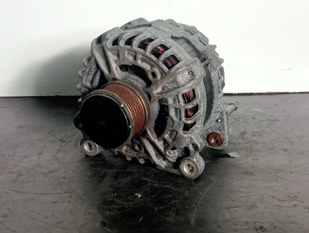 04B903023B VAG Alternador  en stock Córdoba
