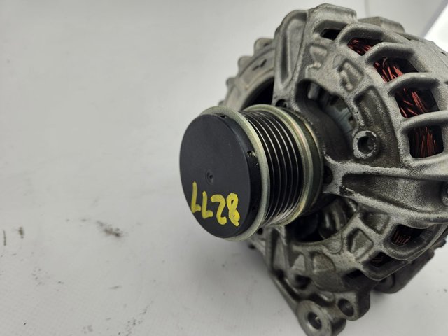 04B903023B Alternador  en stock Granada