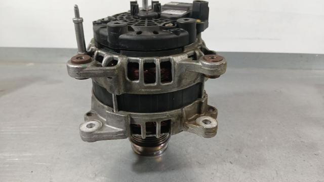 04B903023D VAG Alternador  disponible Alicante