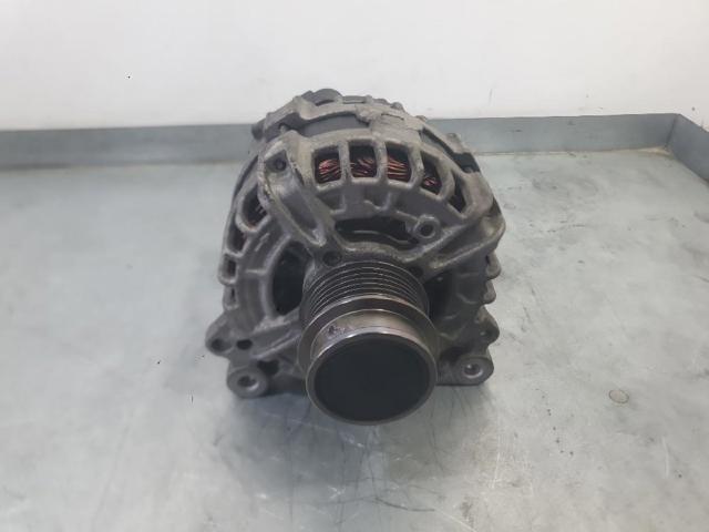 04B903023D Alternador  comprar en Reus