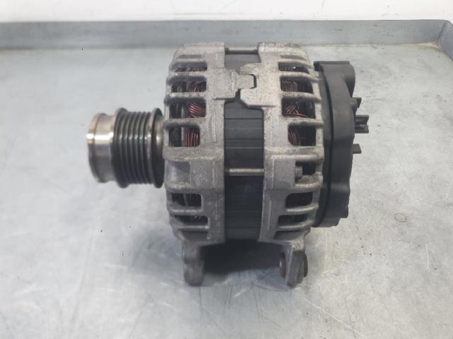 04B903023D VAG Alternador  disponible Alicante