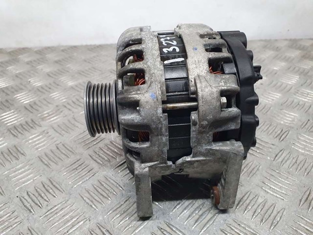 04C903023B Alternador  en stock Sabadell