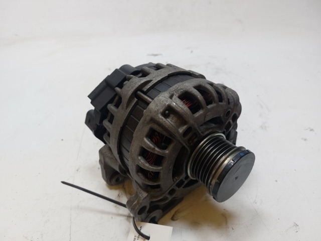 04C903023B VAG Alternador comprar Alcalá