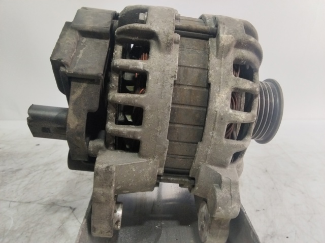 04C903023B Alternador  comprar en Pontevedra