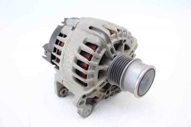 VAG 04C903023H Alternador  comprar en Ponferrada