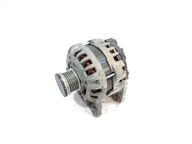 04C903023J VAG Alternador  en stock Huelva