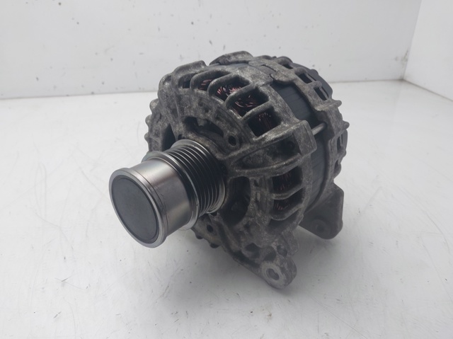 04C903023L VAG Alternador  comprar en Lleida