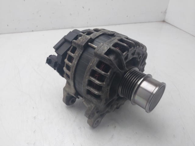 04C903023L Alternador  comprar en Pontevedra