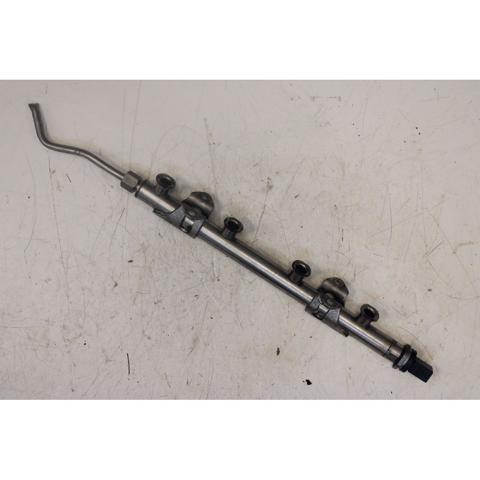 04E133320D VAG Rampa de combustible  disponible Ourense