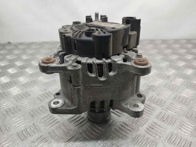 04E903015 VAG Alternador  en stock Córdoba