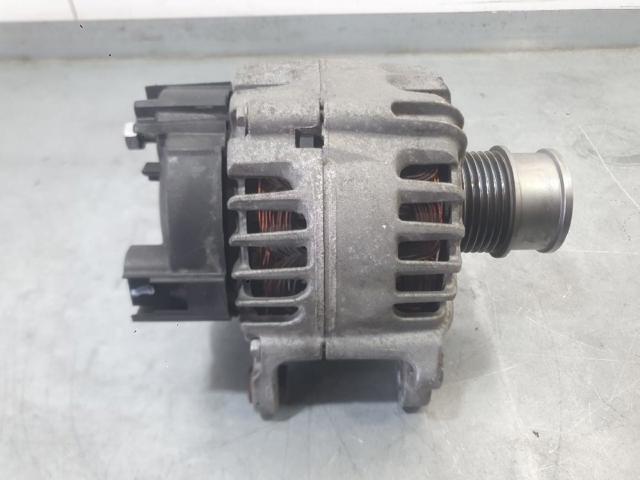 04E903015 Alternador  comprar en Pontevedra