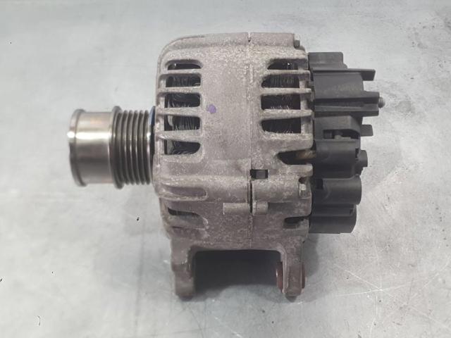 04E903015 Alternador  comprar en Reus